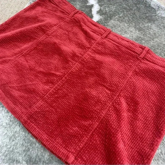 Disney Turning Red Skirt - Picture 7 of 12